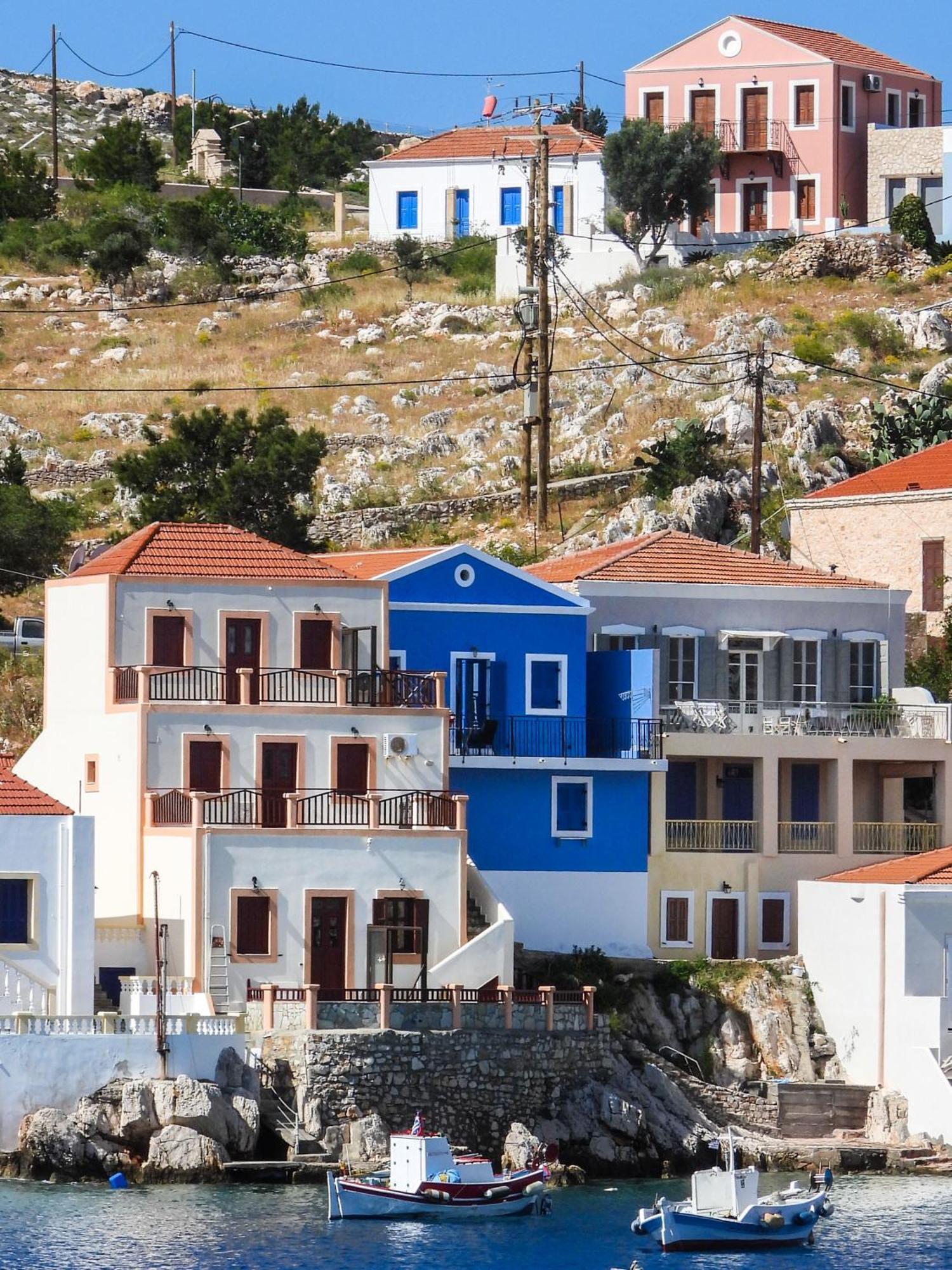 Porphyra Studio Chalki Town Quarto foto